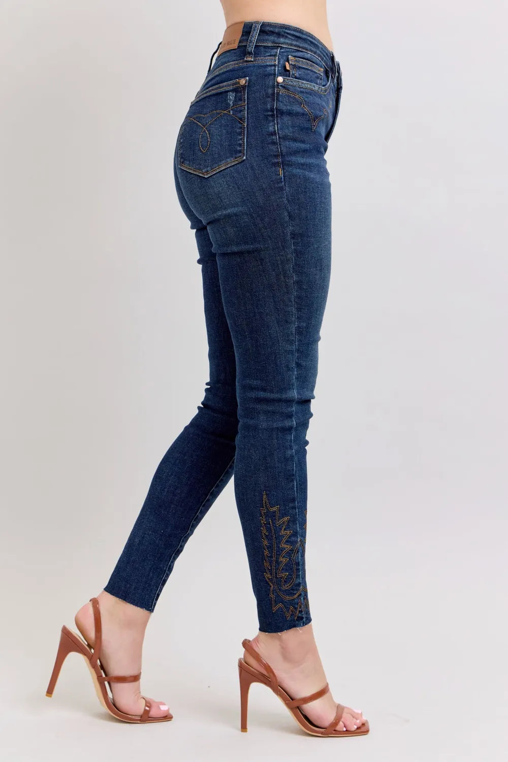 Judy Blue Full Size Embroidered High Rise Skinny Jeans Plus Size.